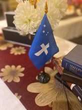 Load image into Gallery viewer, Rock Table Flag